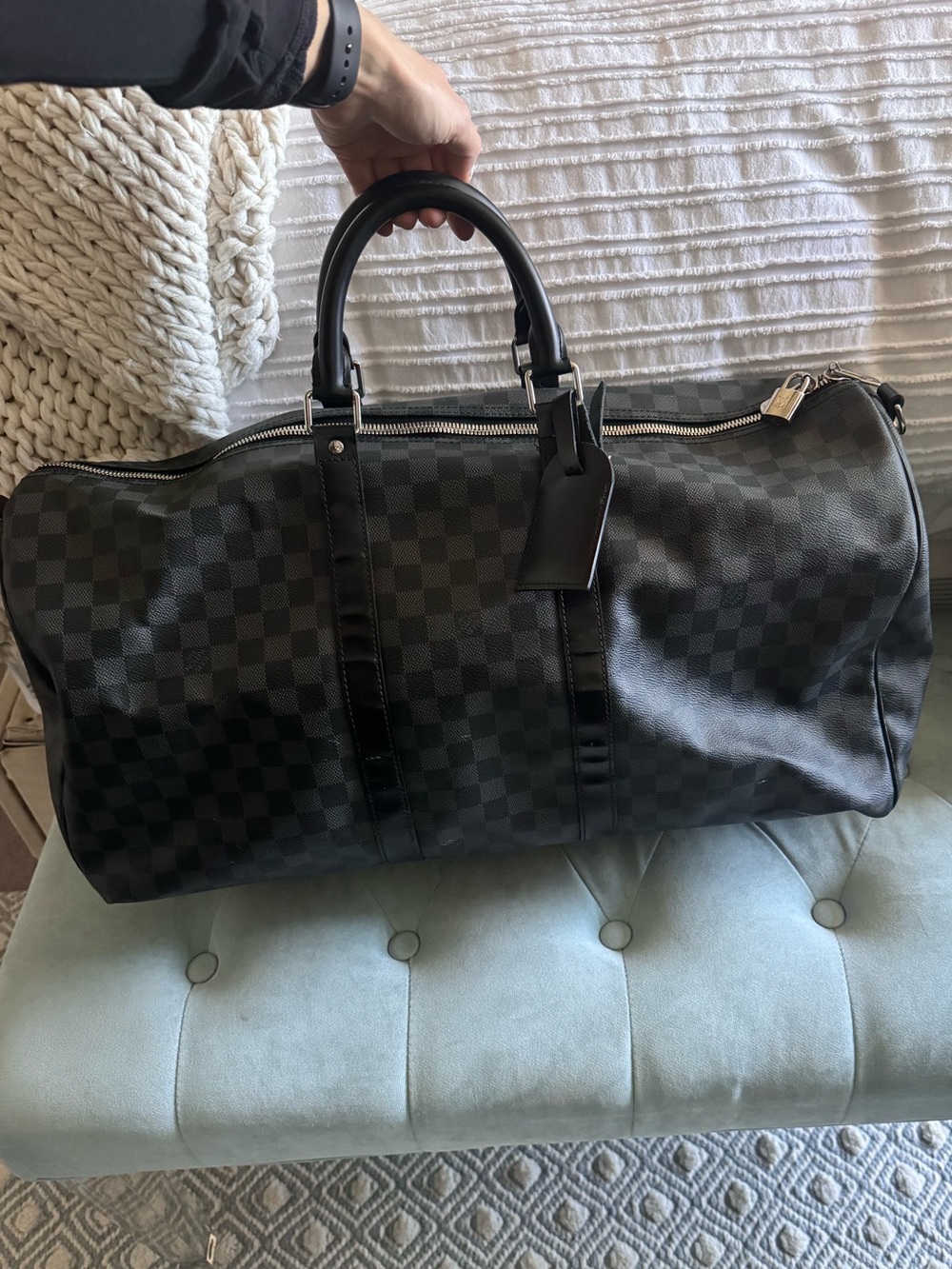 Louis Vuitton Keepall Bandoulière 55 Duffel Bag